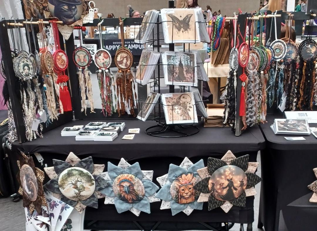 Icnans house of curios